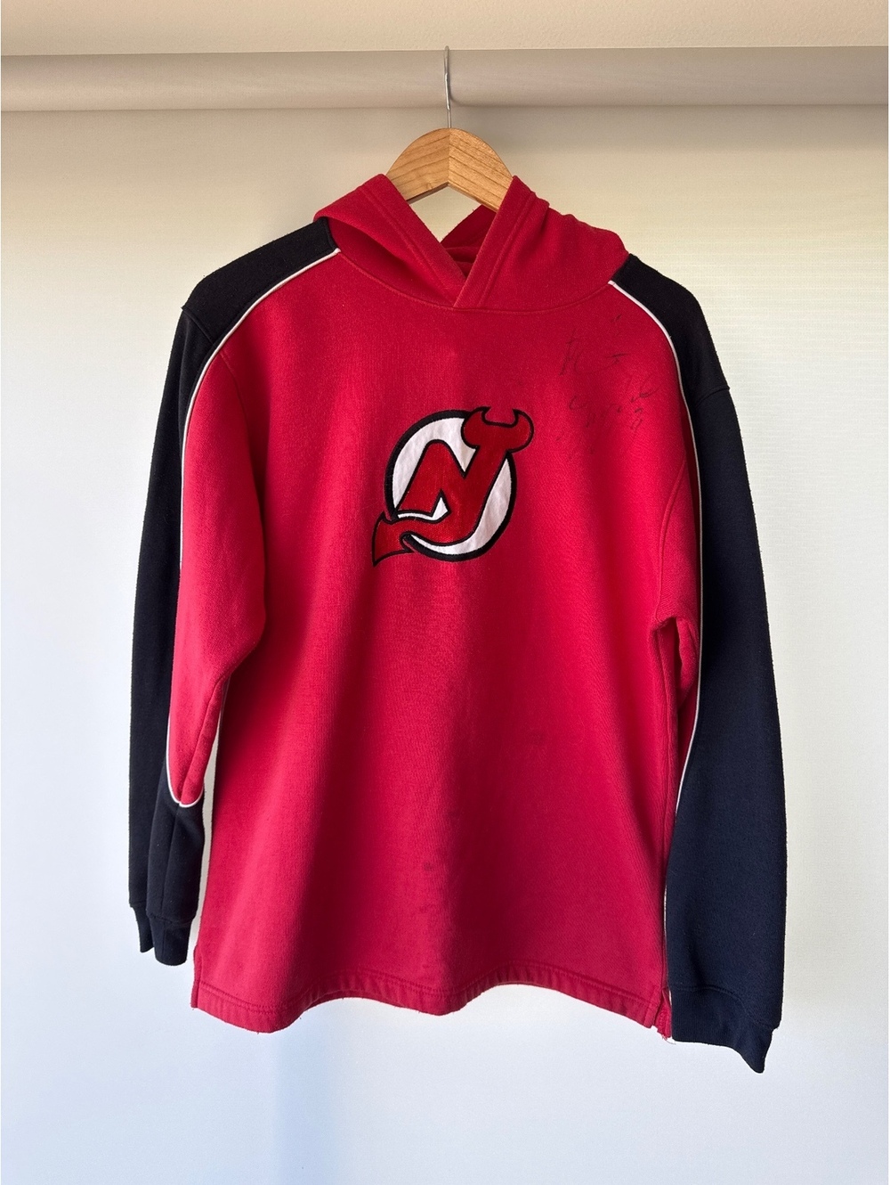 New Jersey Devils NHL Hoodie Youth XL Red Black Signed Autograph